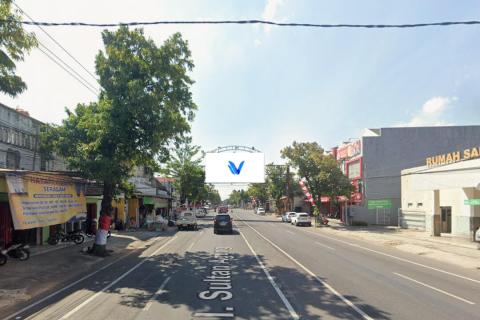JL. SULTAN AGUNG, KEC.PONOROGO KAB.PONOROGO (BANK MANDIRI)