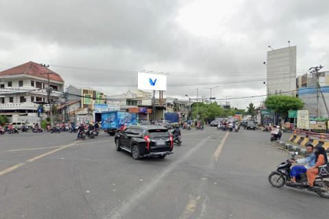 PEREMPATAN JL. KENJERAN, SURABAYA