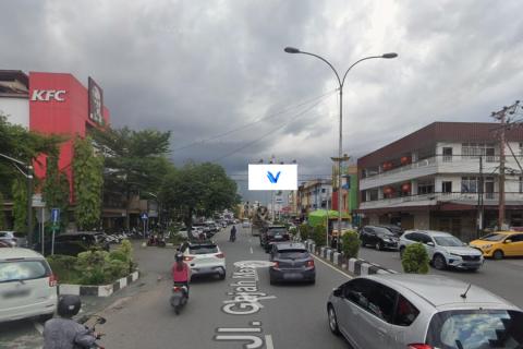 MEDIAN JL. GAJAH MADA DEPAN KFC, KALIMANTAN BARAT - PONTIANAK