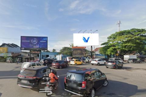 PERTIGAAN JL. A.P. PETTARANI - JL. SULTAN ALAUDDIN (SAMPING KANTOR TELKOM), MAKASSAR
