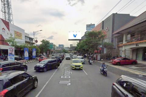 PEREMPATAN JL. BRIGJEND KATAMSO - JL. A. YANI, SEMARANG