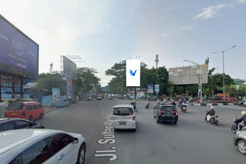 PERTIGAAN JL. PETTARANI - JL. ALAUDDIN, MAKASSAR