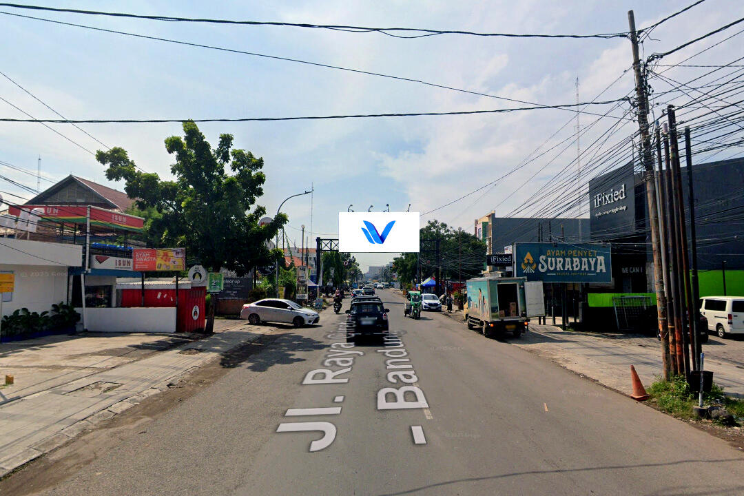 Billboard Jl. Tuparev, Cirebon