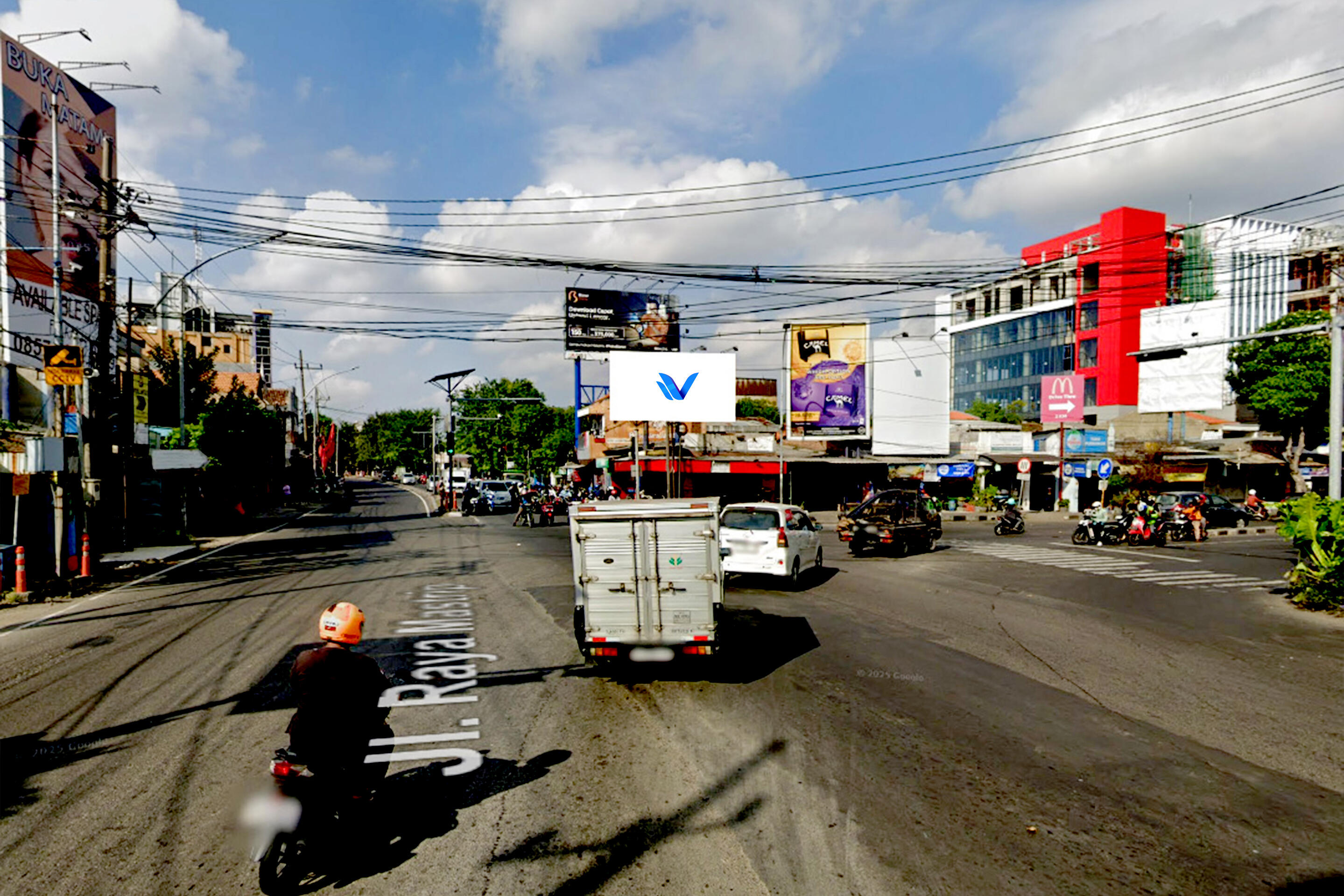 Billboard Pertigaan Jl. Mastrip - Wiyung, Surabaya