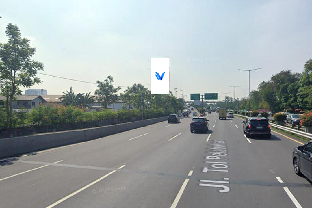 Billboard Tol Sedyatmo KM 18+500, Jakarta Utara