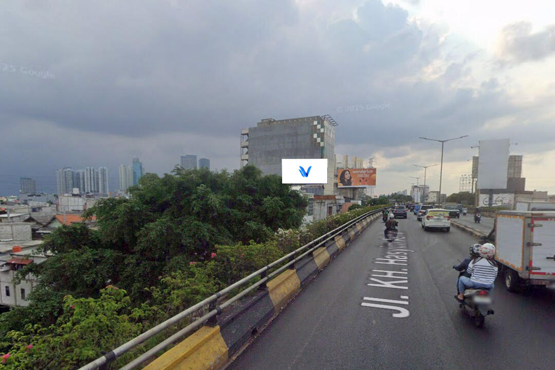 Billboard Jl. KH. Hasyim Ashari (Roxy), Jakarta Pusat