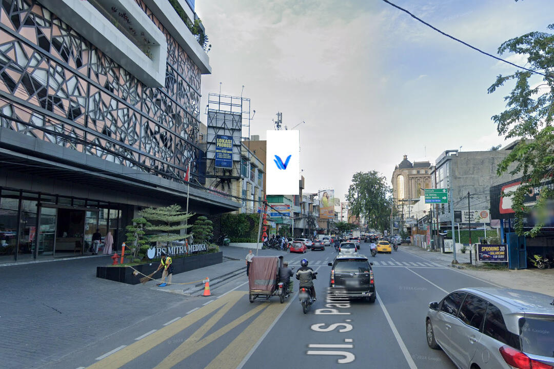Billboard Jl. S. Parman (Crystal Palace), Medan