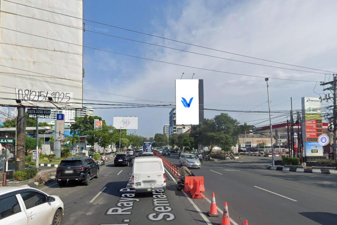 Billboard JL. Ahmad Yani seberang RRI, Semarang