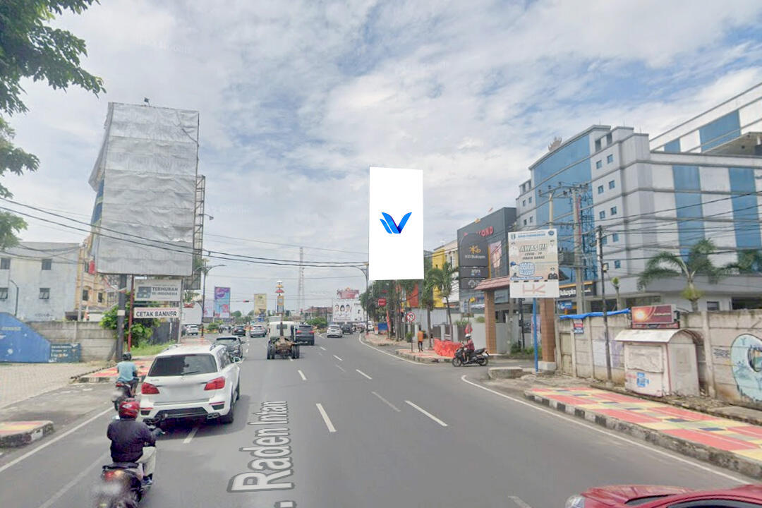 Billboard BUNDARAN GAJAH, TUGU ADIPURA DEPAN INFORMA / BANK LAMPUNG ENGGAL, BANDAR LAMPUNG