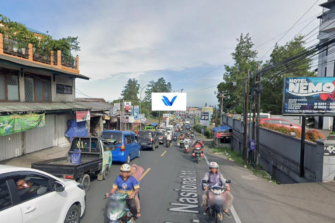 Billboard JL. Raya Puncak Setelah Pasar Cisarua, Bogor