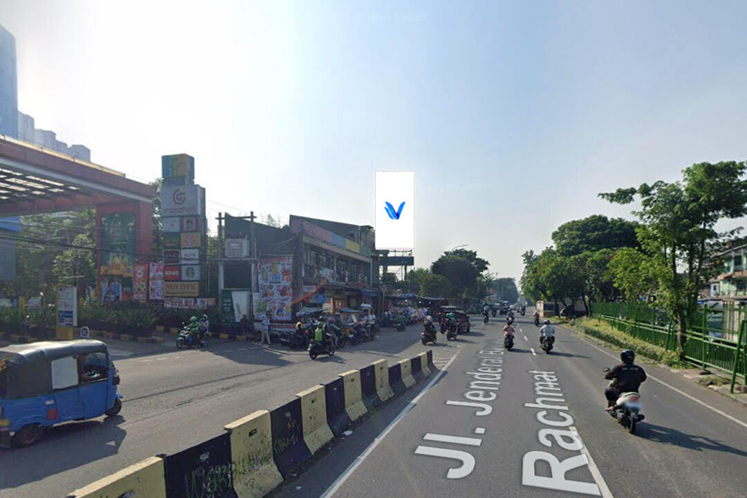 Billboard Jl. Jend. Basuki Rahmat (Samping Basura), Jakarta Timur