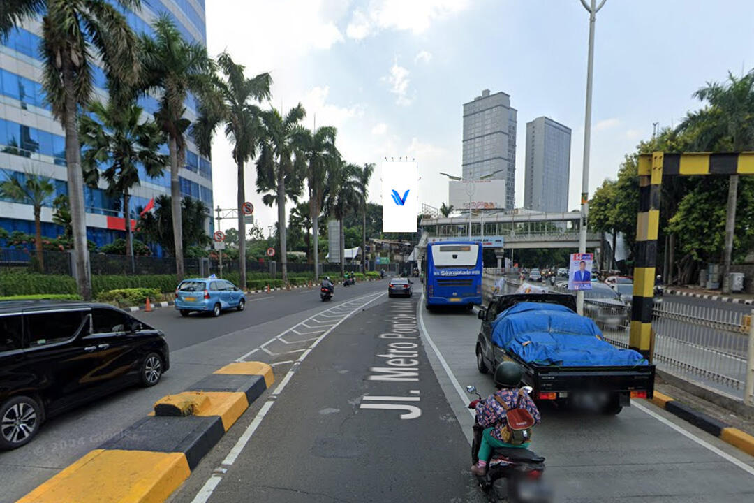 Billboard Jl. Sultan Iskandar Muda (depan Masjid Pondok Indah), Jakarta Selatan
