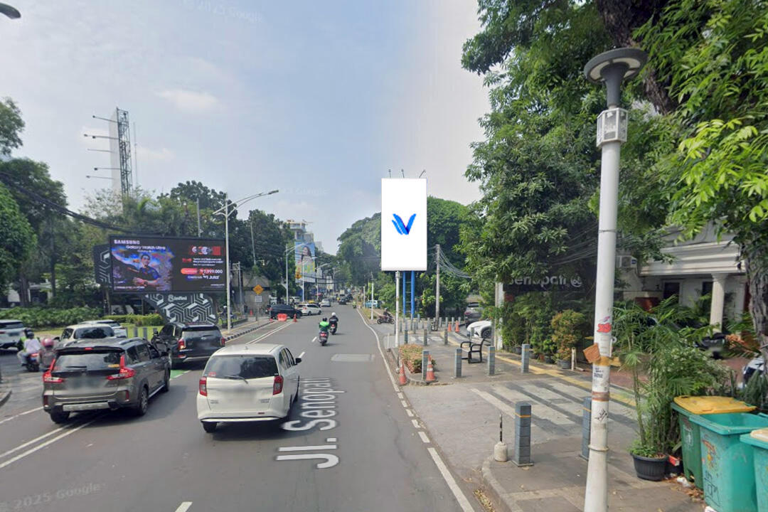Billboard Jl. Senopati, Jakarta Selatan