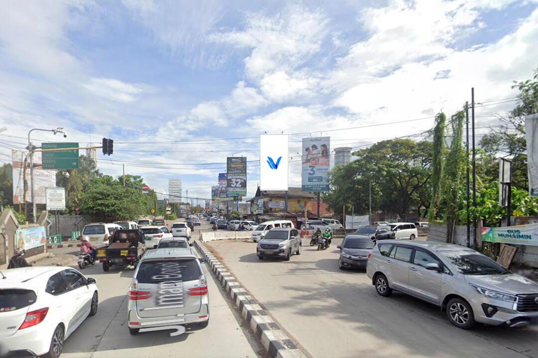 Billboard Hook Perempatan Karawaci , Tangerang