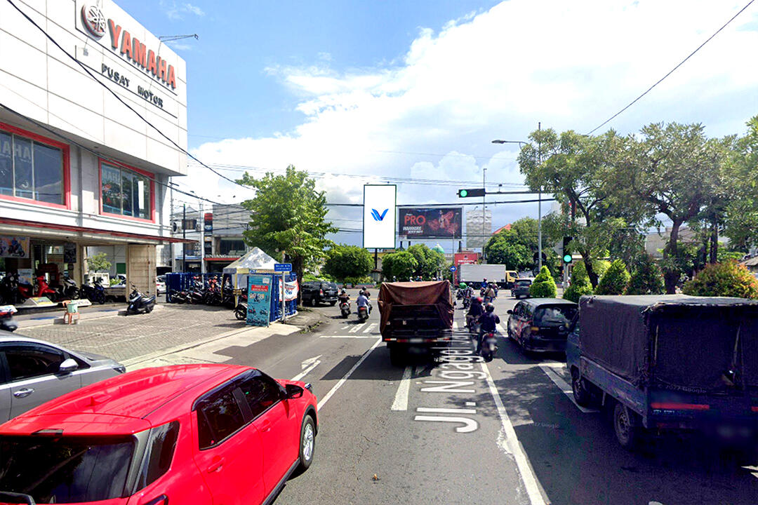 Billboard Pertigaan Bilka Jl. Ngagel Jaya Selatan, Surabaya