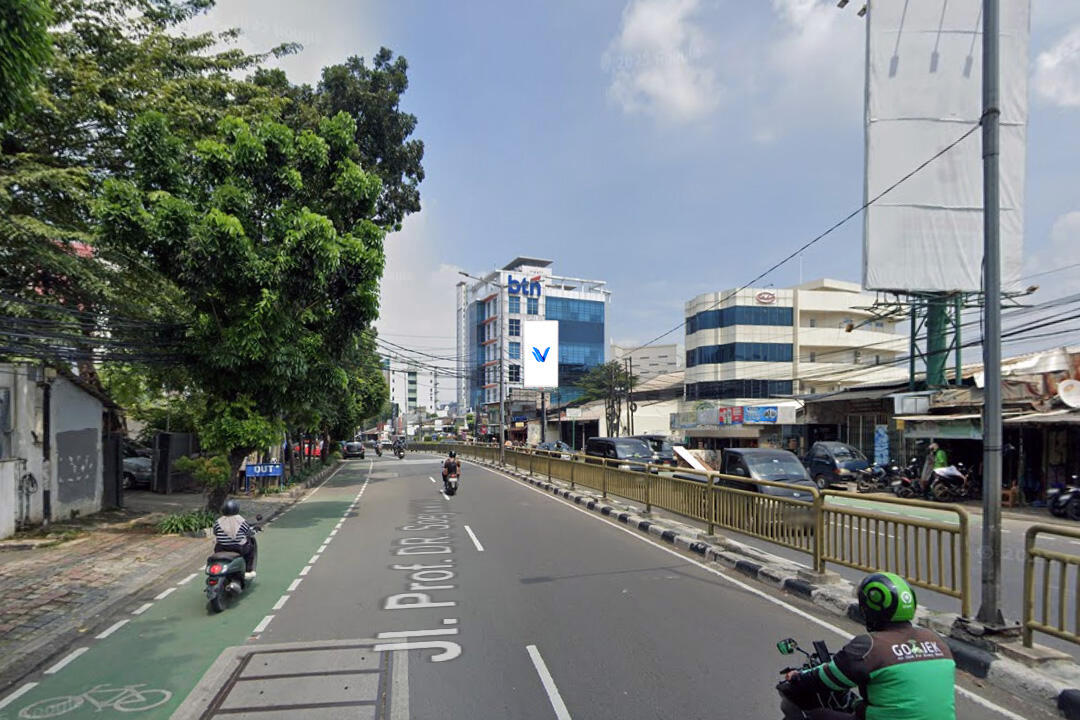 Billboard Jl. Prof Dr Supomo - Amaris Hotel Tebet, Jakarta Selatan