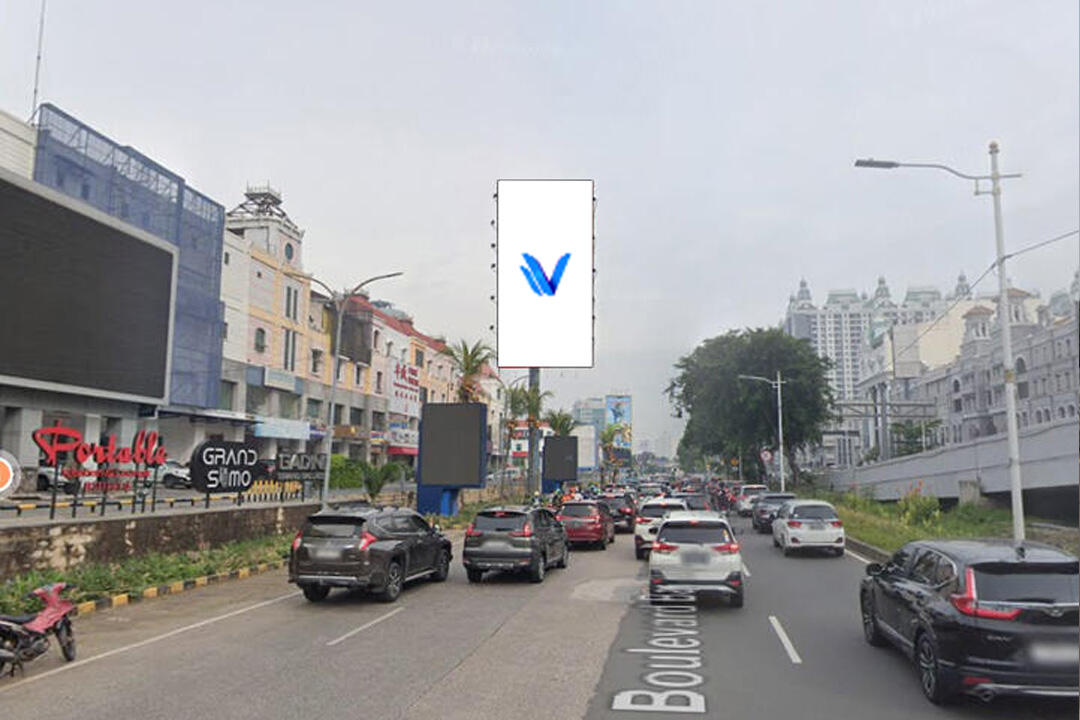 Billboard Jl. Boulevard Raya Ruko Inkopal (Depan Hotel Wiz), Jakarta Utara