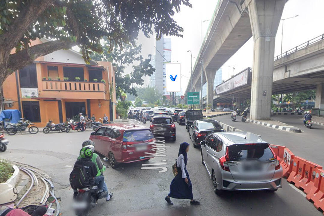 Billboard Jl. Kapten Tendean (Halaman SPBU Pertamina), Jakarta Selatan