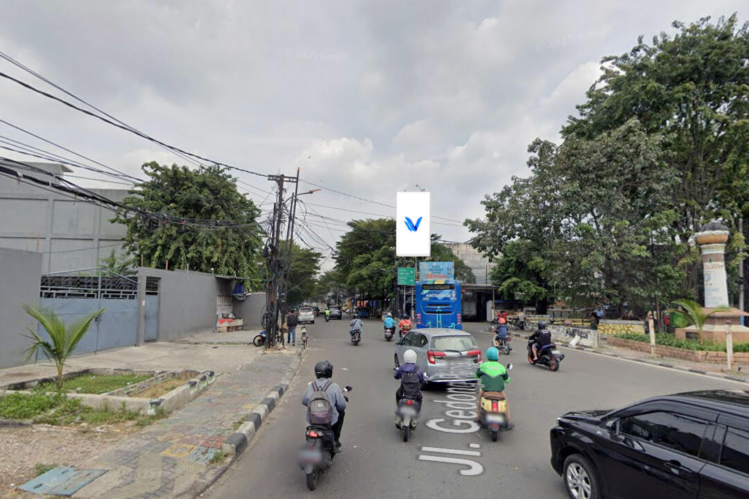 Billboard Jl. Bandengan - Pertigaan Jl. Gedong Panjang - Tambora, Jakarta Barat