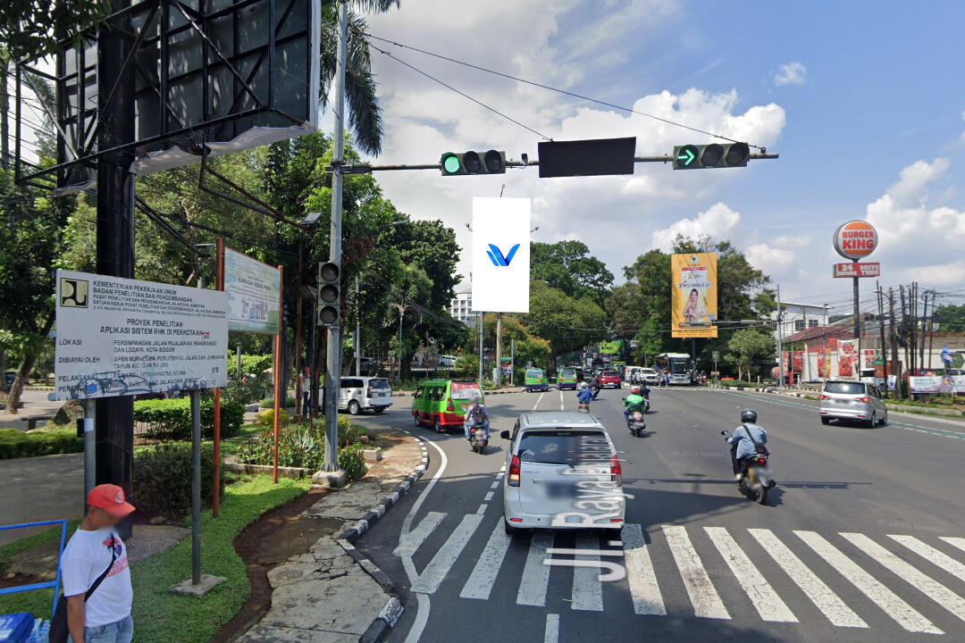 Billboard Jl. Raya Padjajaran (Seberang Burger King), Bogor