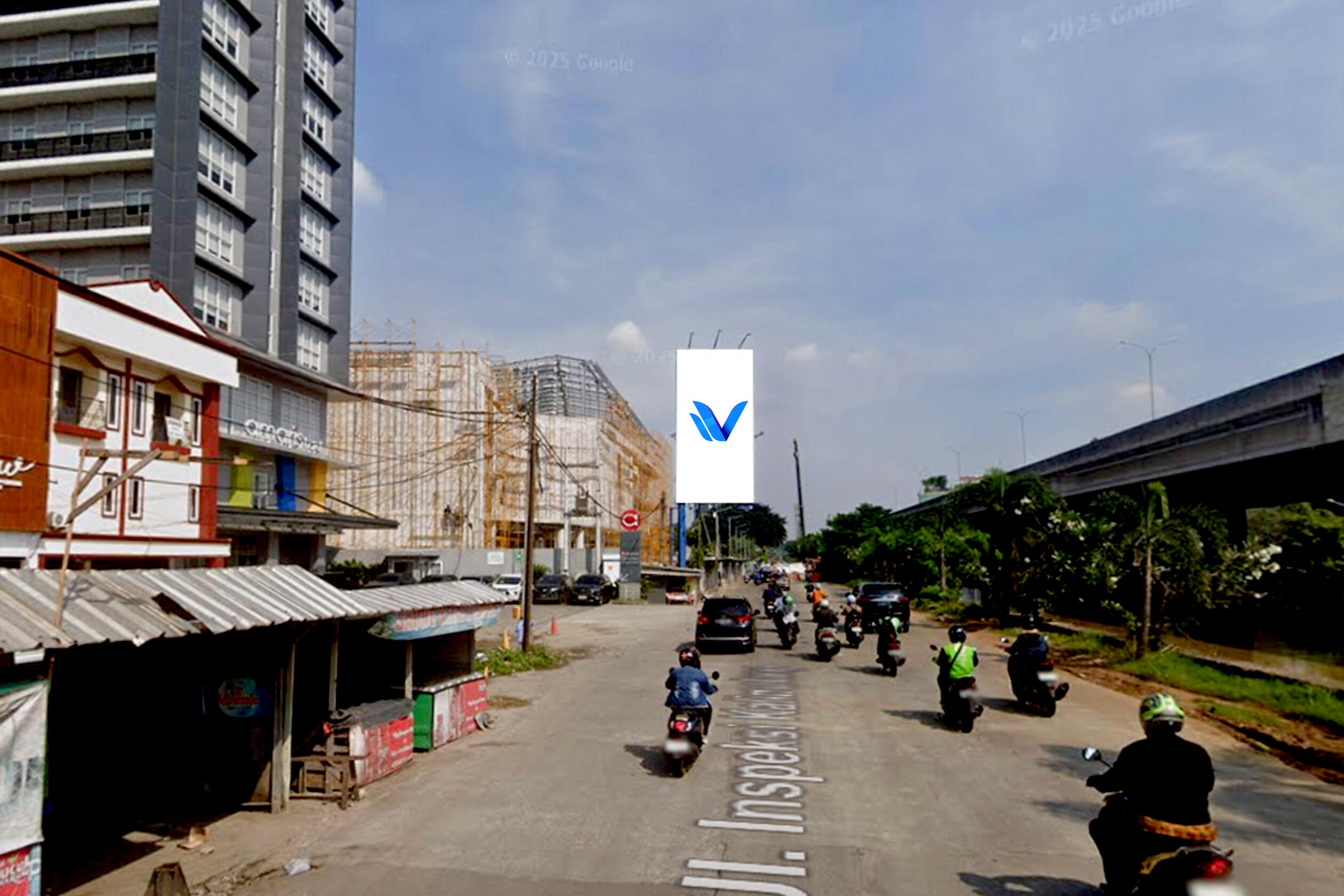 Billboard JL. KH Noer Ali (Grand Metropolitan Mall), Bekasi