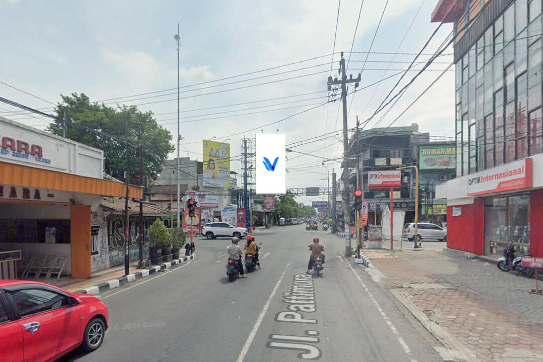 Billboard JL. HOS COKROAMINOTO (PEREMPATAN JL. KILISUCI) KOTA KEDIRI
