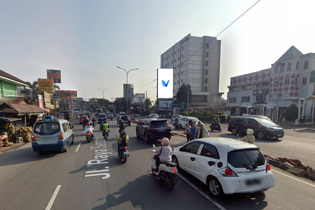 Billboard Jl. Raya Serpong (depan Hotel Amaris) setelah WTC Matahari, Tangerang