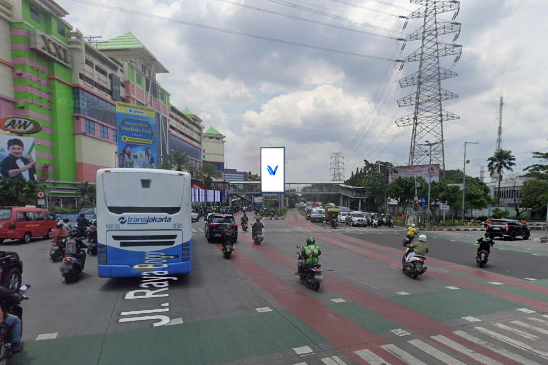 Videotron Jl. Mayjen Sutoyo (PGC), Jakarta Timur