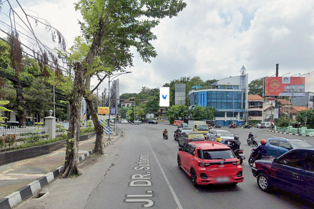 Billboard Jl. Dr. Soetomo (Pertigaan RS. Kariadi), Semarang