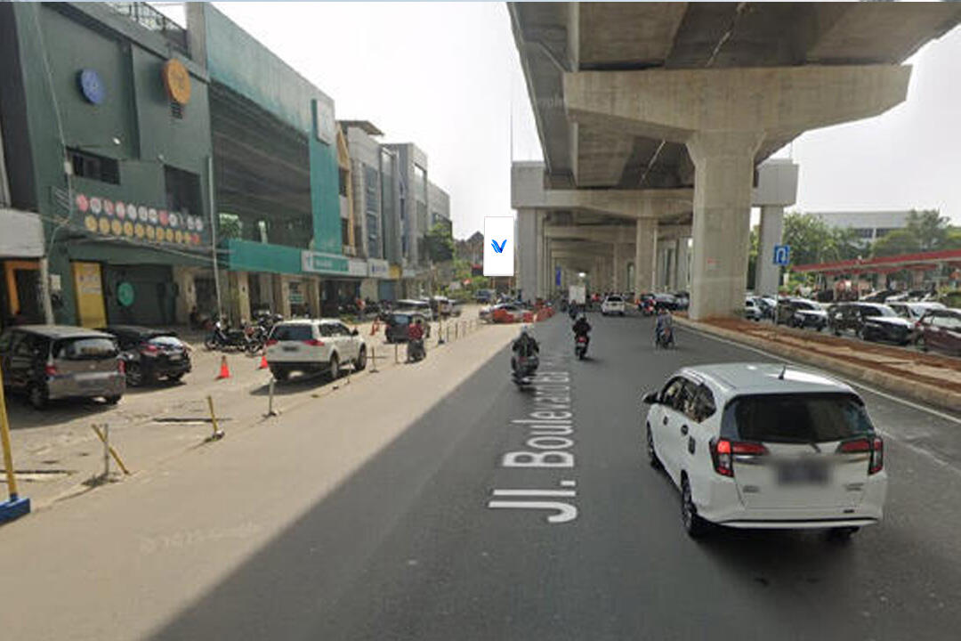Billboard Jl. Boulevard Barat Raya Blok LC 6 (Dekat Garda Oto), Jakarta Utara