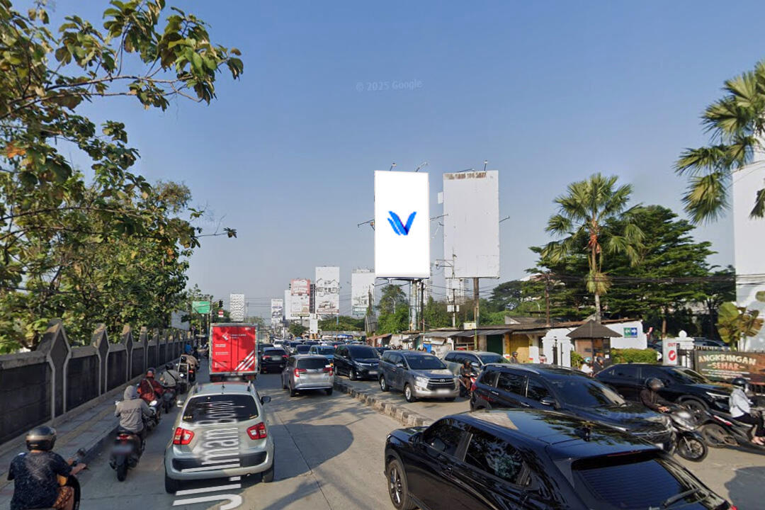 Billboard Jl. Pertigaan Lippo Karawaci, Tangerang