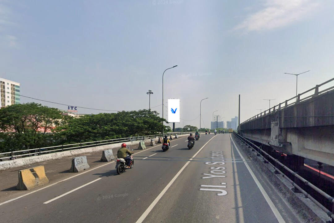 Billboard Jl. Yos Sudarso (Depan ITC Cempaka Mas 2), Jakarta Pusat
