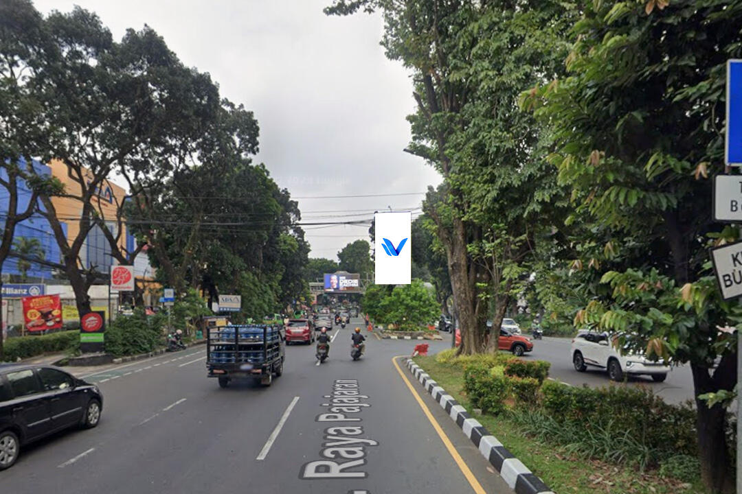 Billboard JL. Raya Padjajaran (Median JL. Padjajaran ), Bogor