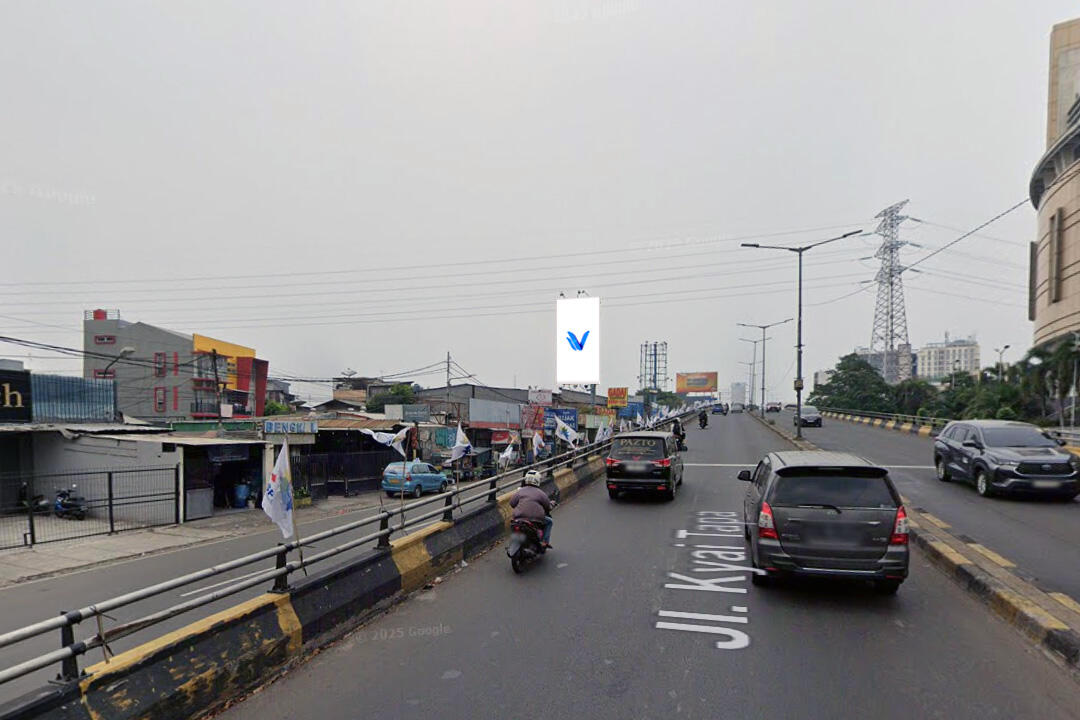 Billboard Jl. KH. Hasyim Ashari (Depan Flyover ITC Roxy Mas), Jakarta Pusat