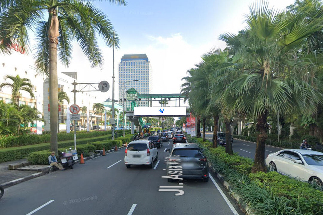 Billboard Jl. Asia Afrika (JPO Senayan), Jakarta Pusat