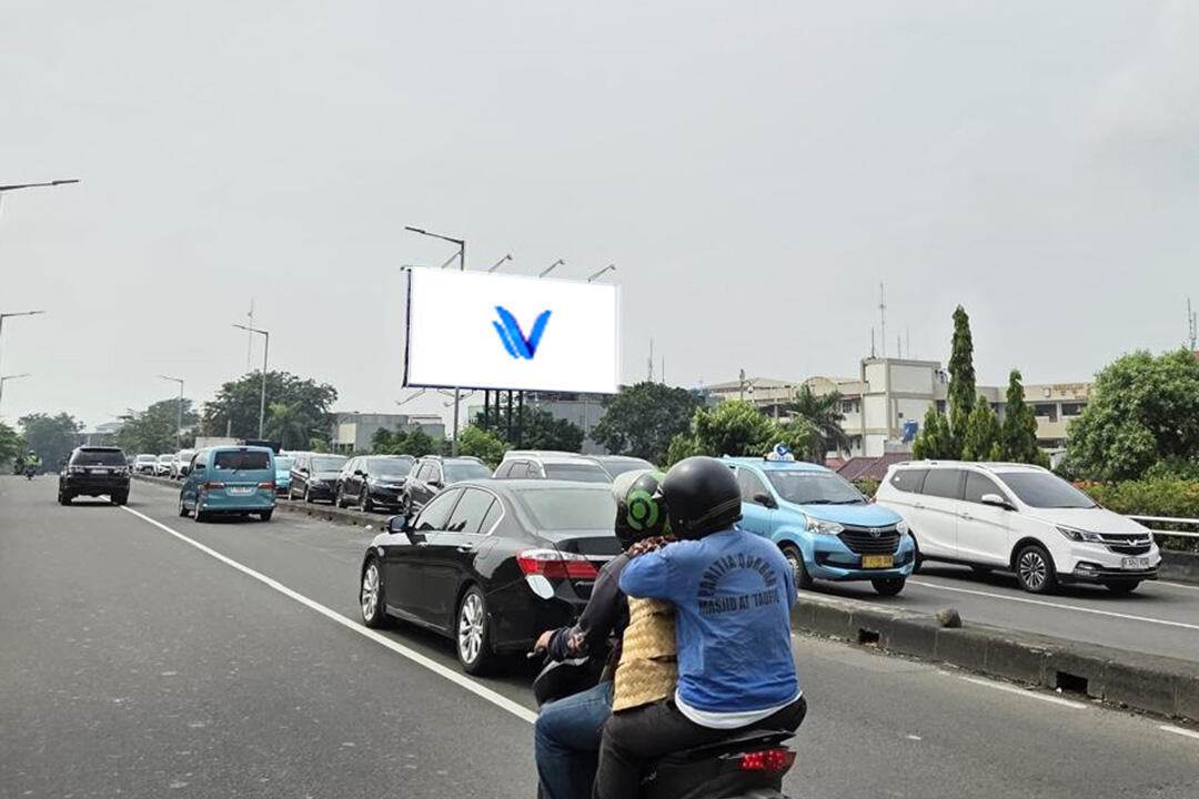 Billboard Flyover Kampung Melayu, Jakarta Timur