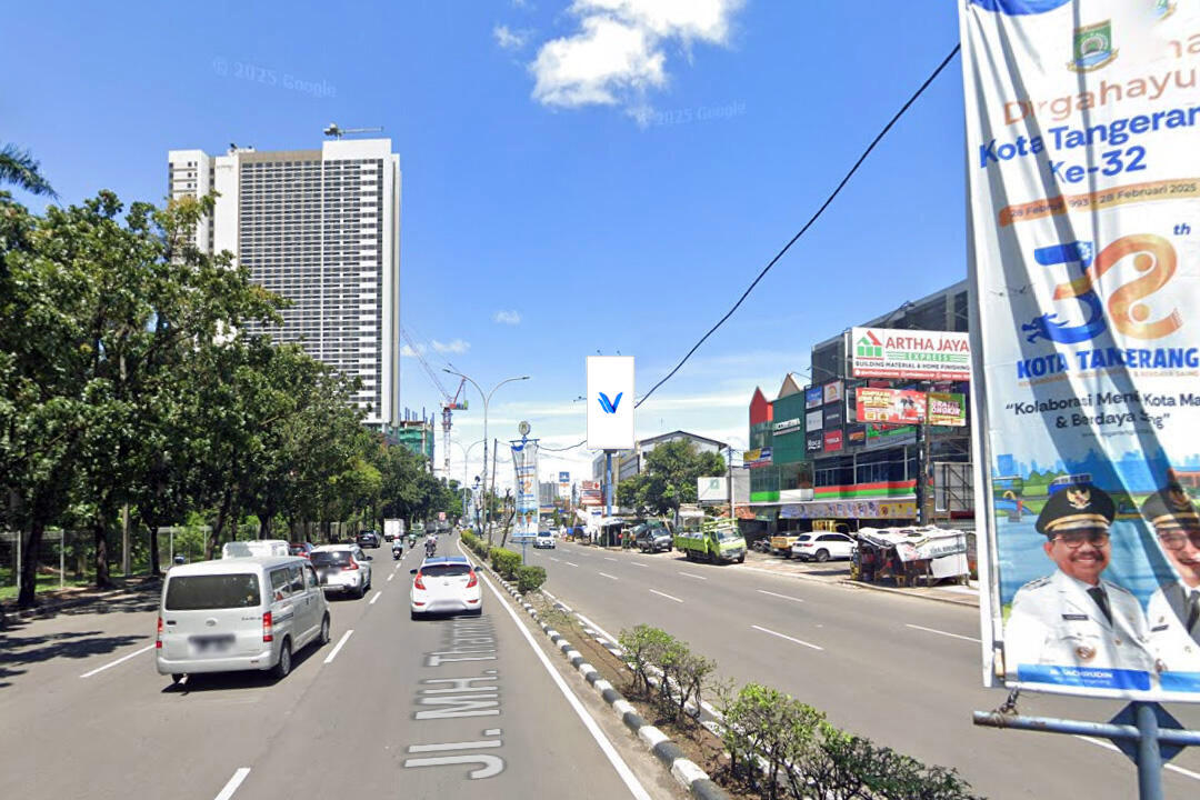 Billboard Jl. MH. Thamrin (Toto Serpong), Tangerang