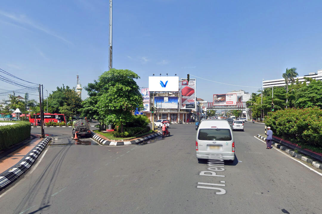 Billboard Jl. Pemuda Alun alun Kota, Semarang