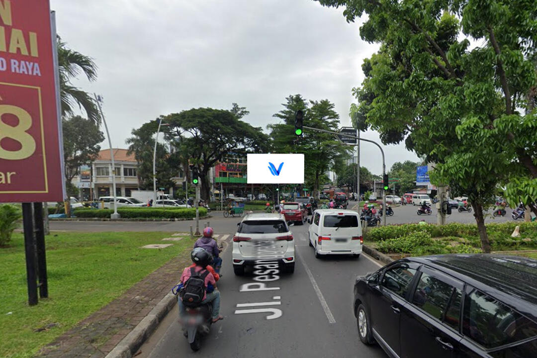 Videotron Jl. Puri Kembangan (Dekat Bank BCA), Jakarta Barat