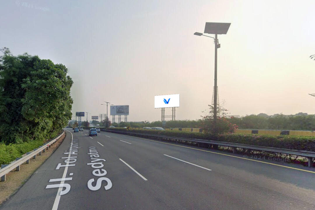 Billboard Tol Sediyatmo KM 31+600, Tangerang