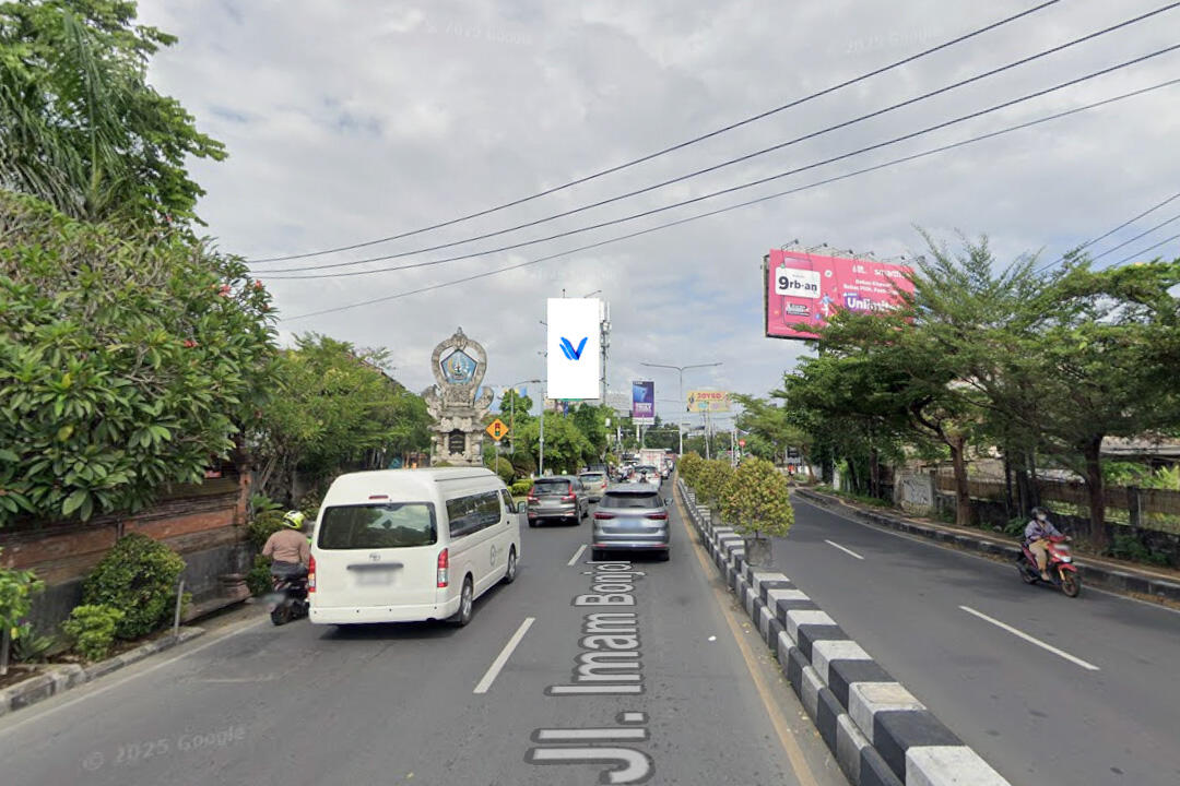 Billboard Jl. Sunset Road - Perempatan Imam Bonjol, Bali