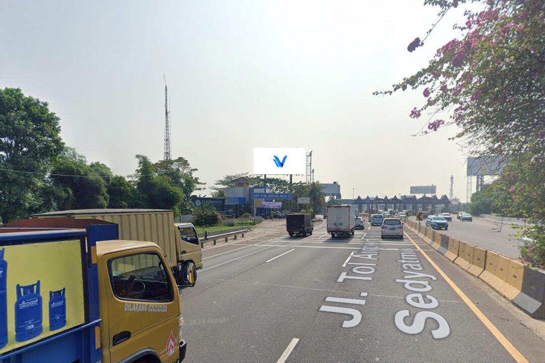 Billboard Jl. Tol Soedyatmo KM 31, Jakarta Barat