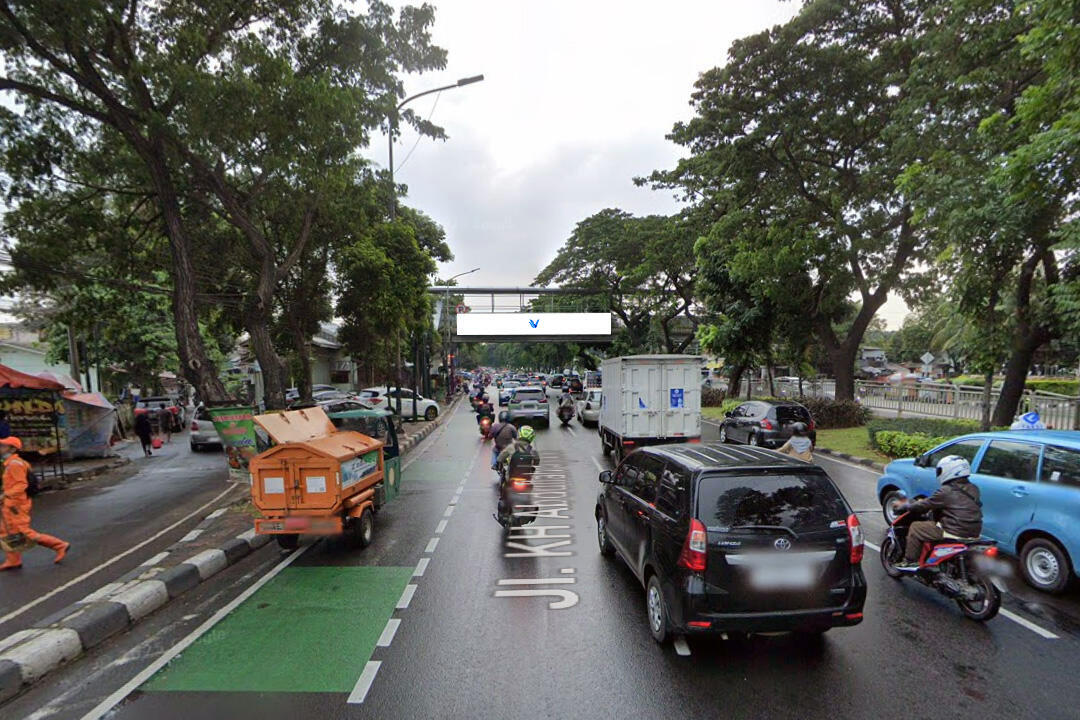 Billboard Jl. KH. Abdullah Syafei (JPO Tebet), Jakarta Selatan