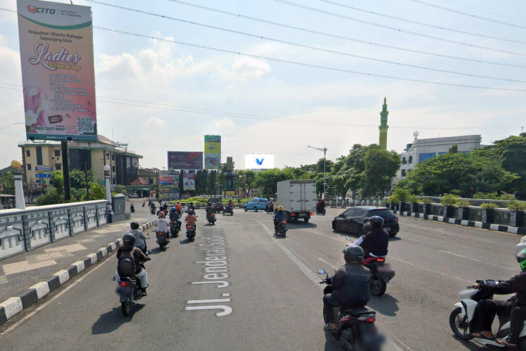 Billboard Jl. Soegijo Pranoto (Hotel siliwangi), Semarang