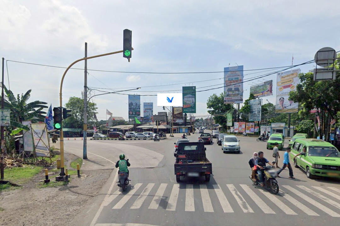 Billboard Jl. Raya Serpong (Perempatan Muncul), Tangerang Selatan