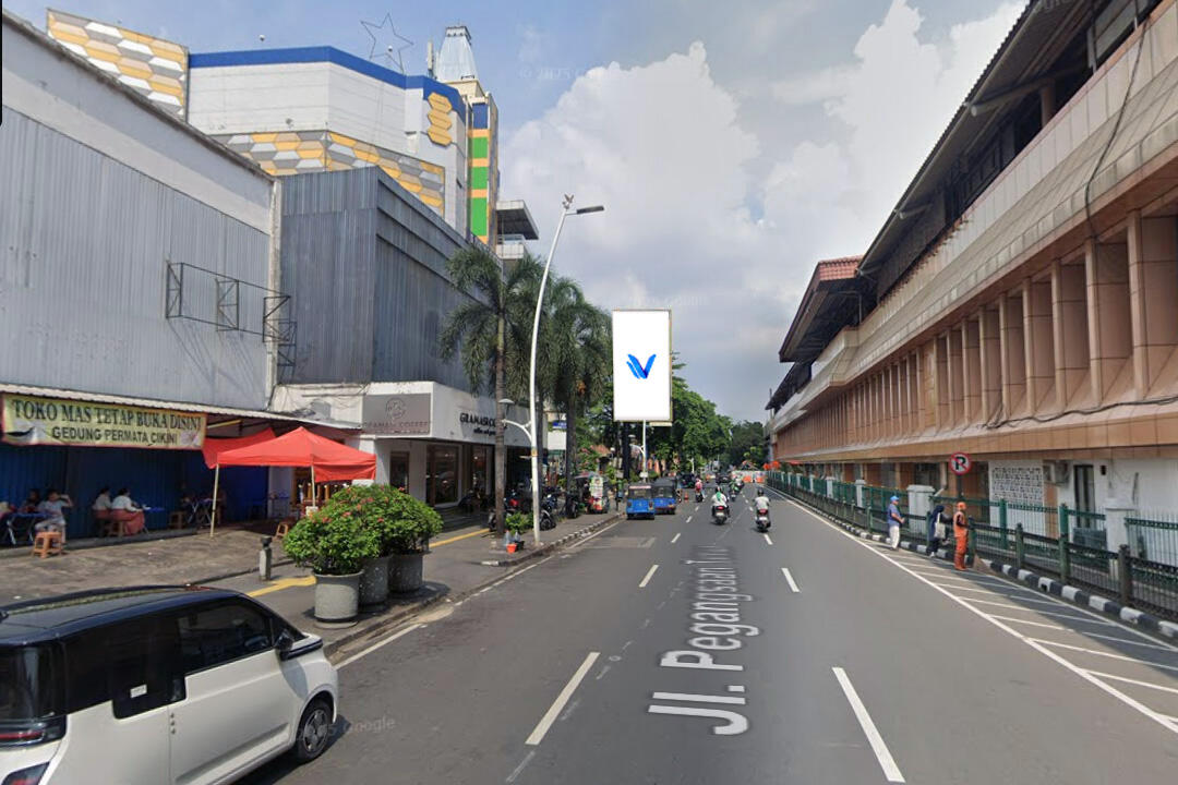 Billboard Jl. Pengangsaan Timur, Jakarta Pusat