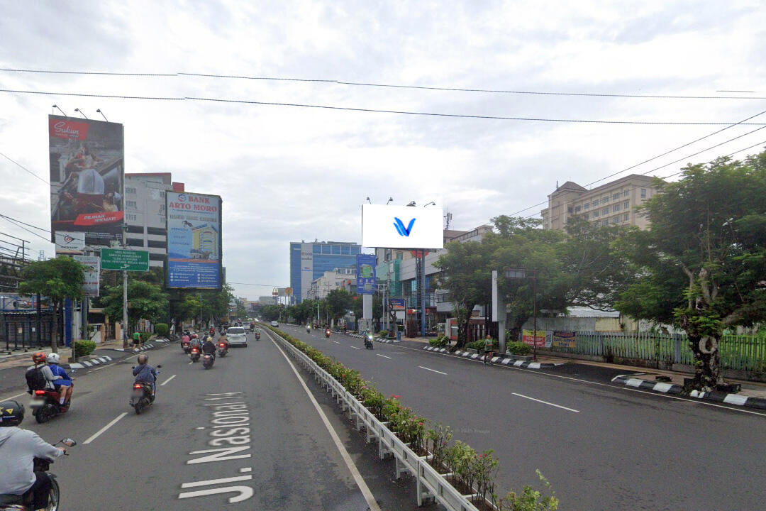 Billboard Jl. Pandanaran (Samping Agusta), Semarang
