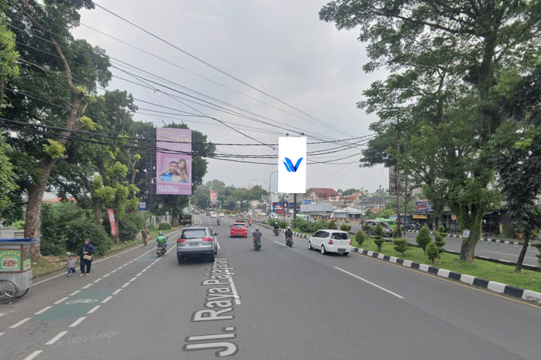 Billboard JL. Pajajaran (Median Balebinarum), Bogor