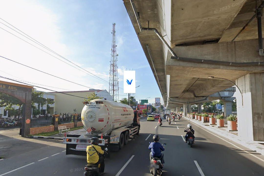 Billboard JL. PENGAYOMAN - JL. A.P. PETTARANI, Makassar