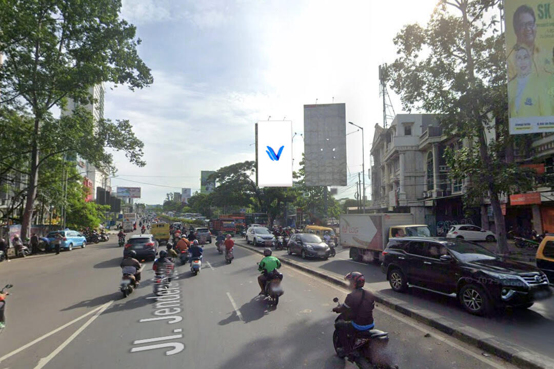 Billboard Jl. Jendral Sudirman (Mall Tangcity), Tangerang